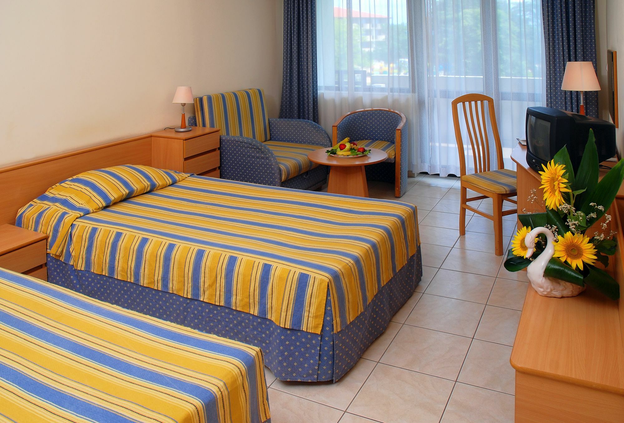 Hotel Lebed Varna Exterior foto